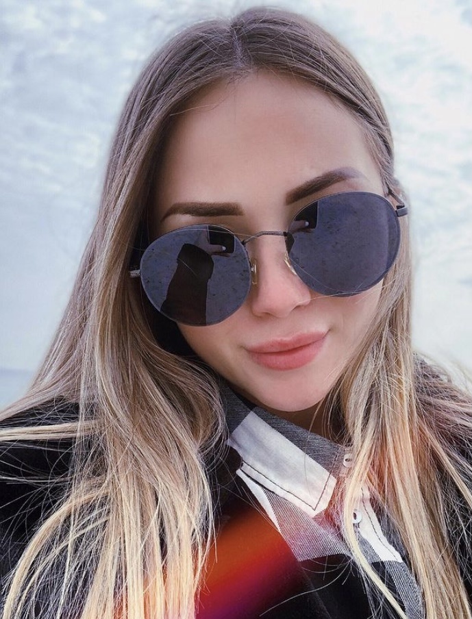 🎥 Карина привлекательная девушка из Евпатории цена от 4000 руб