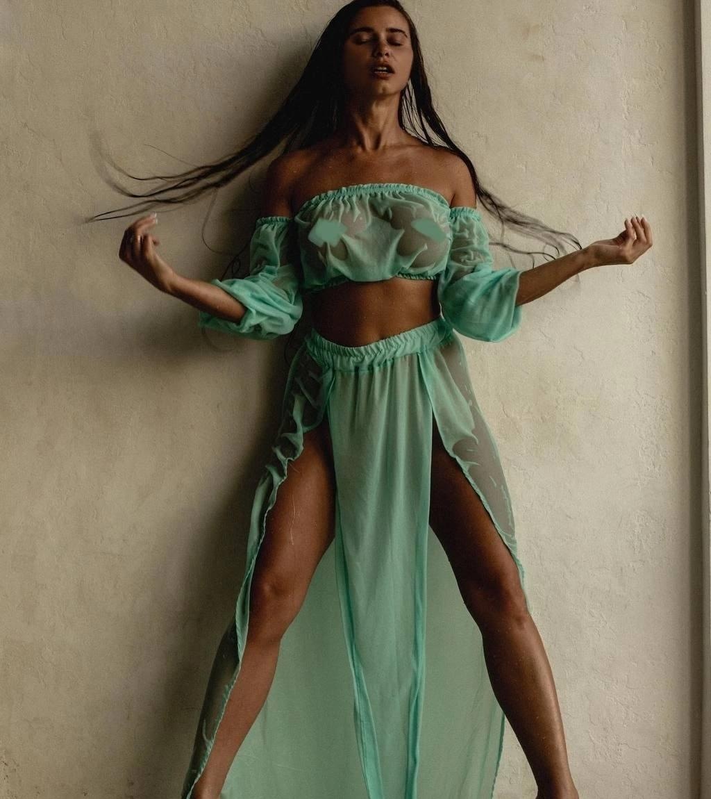 Настенька привлекательная девушка из Евпатории цена от 4000 руб