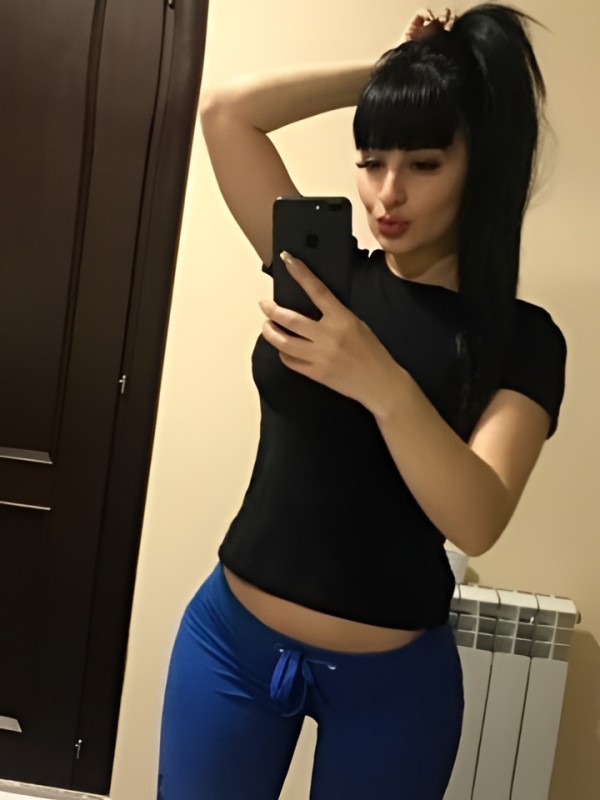 Милана из Евпатории