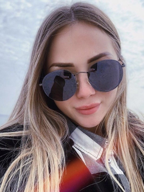 🎥 Карина из Евпатории